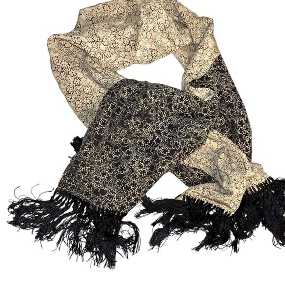 Silk Dbl faced black white reversible fringe trim intricate print scarf - Picture 2 of 6